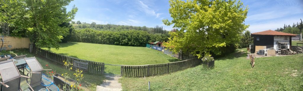 Χώρος εκπαίδευσης, φιλοξενίας και εκτροφής Γερμανικών Ποιμενικών και Γαλλικών Μπουλντόγκ Shepherdland, στον Θερμαϊκό, Περαία, Θεσσαλονίκη